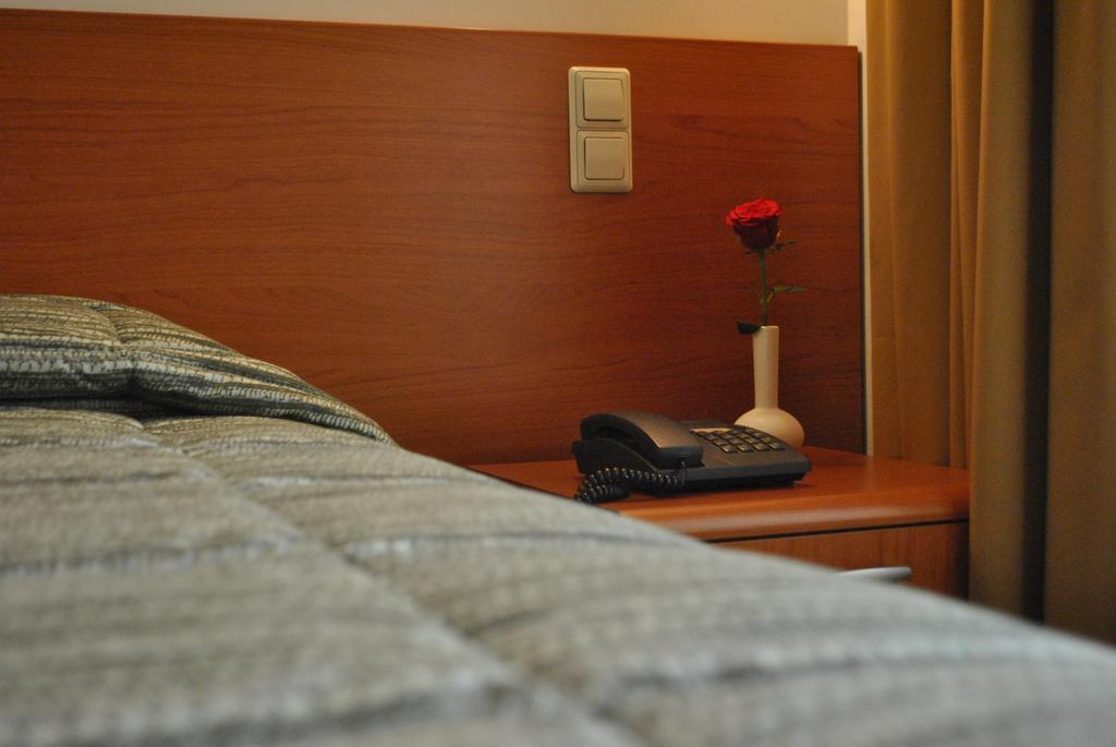 Auberge Gaglioti Luxembourg Room photo