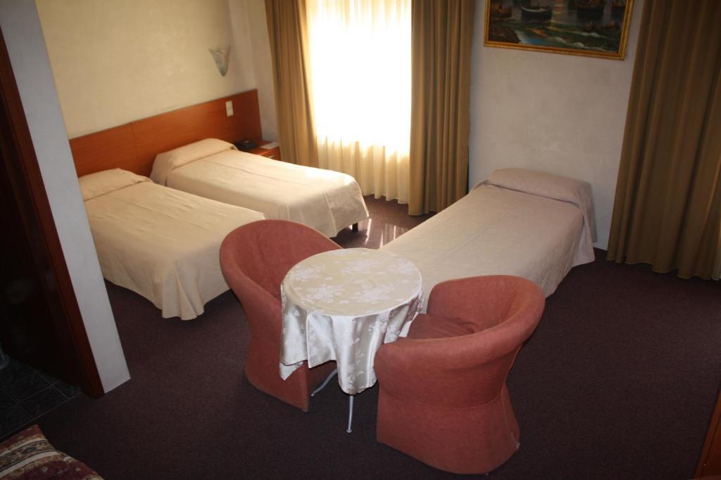 Auberge Gaglioti Luxembourg Room photo